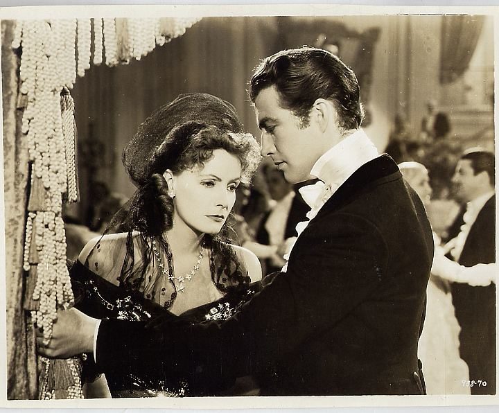 Melodramat Dama kameliowa