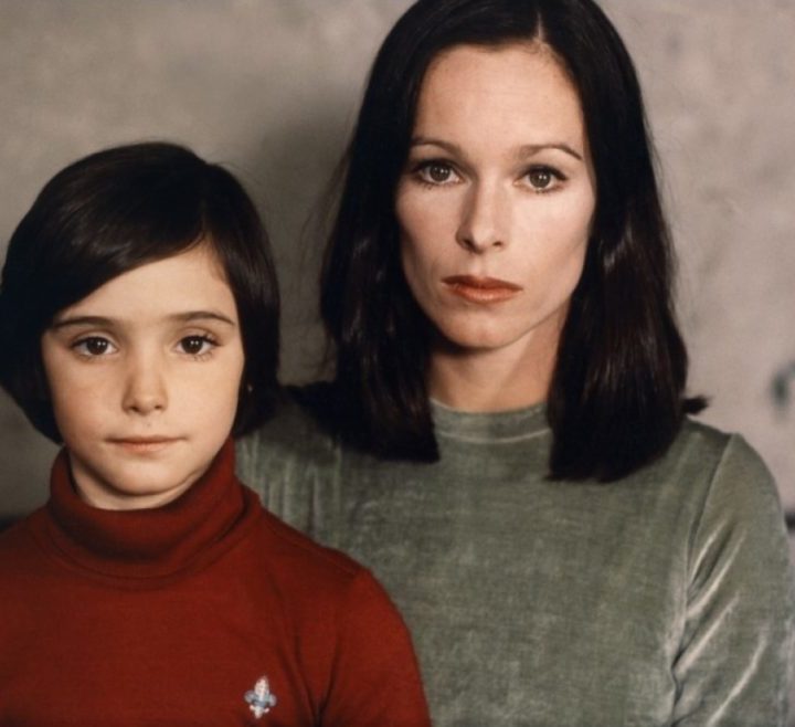 Carlos Saura twórczość Nakarmić kruki