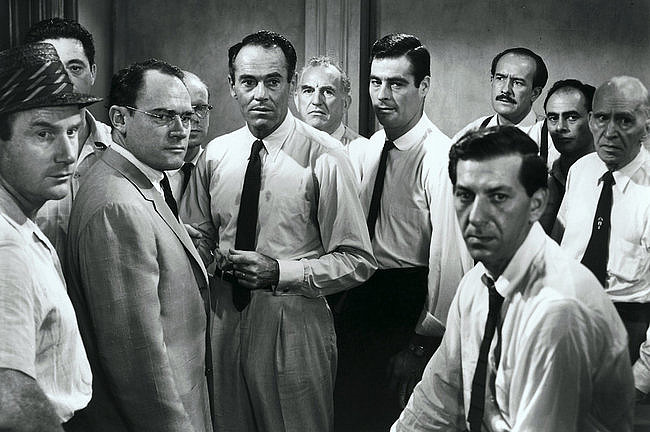 Dwunastu gniewnych ludzi film