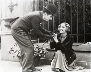 Charlie Chaplin filmy - Światła wielkiego miasta