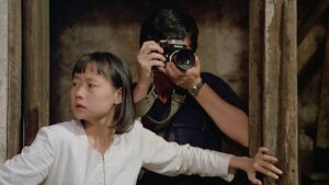 Filmy o reporterach wojennych - Boat People