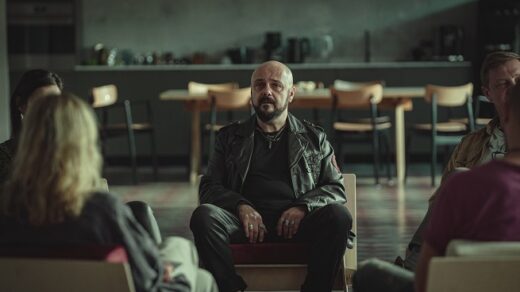 Informacja zwrotna serial recenzja